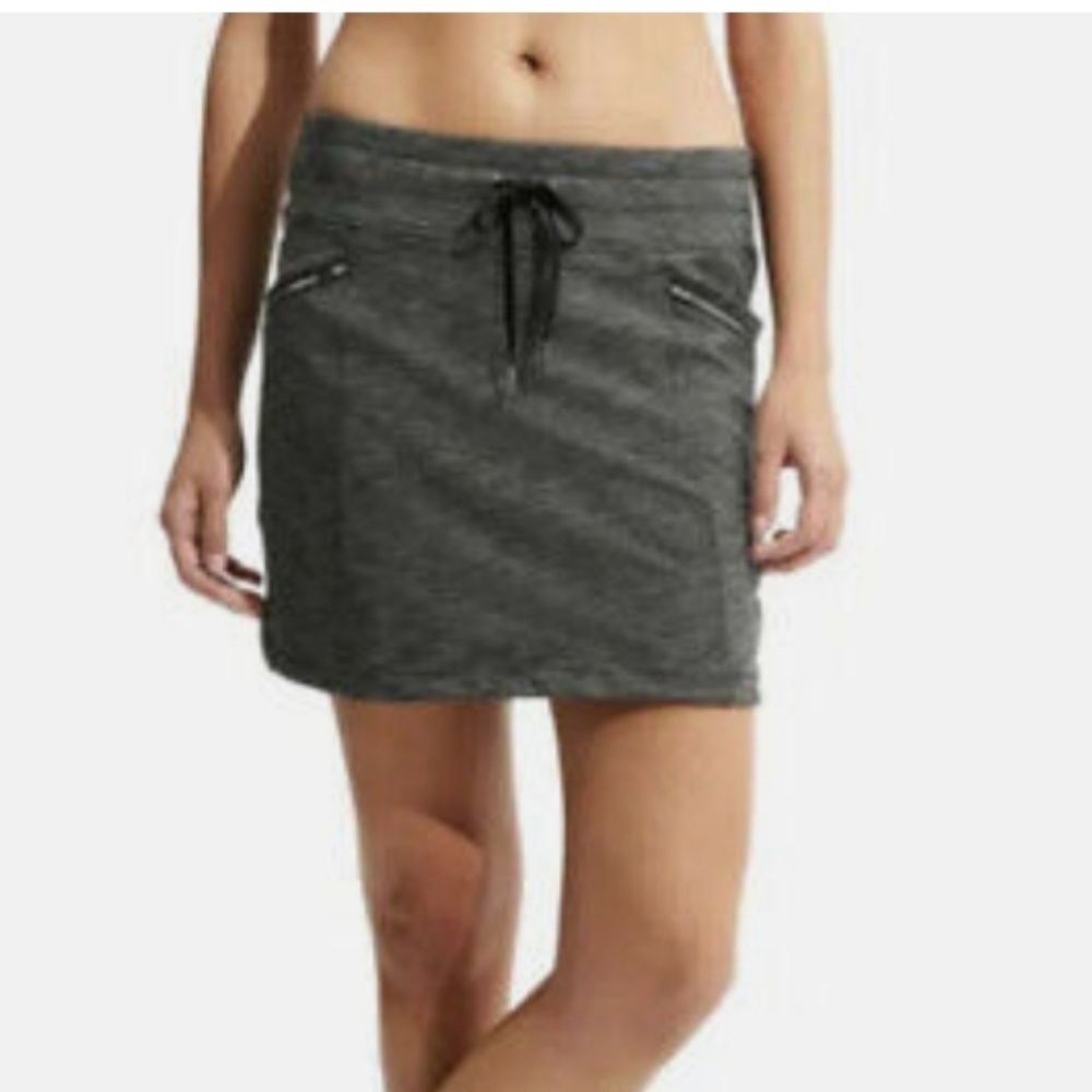Athleta Grey Metro Stretch Skort